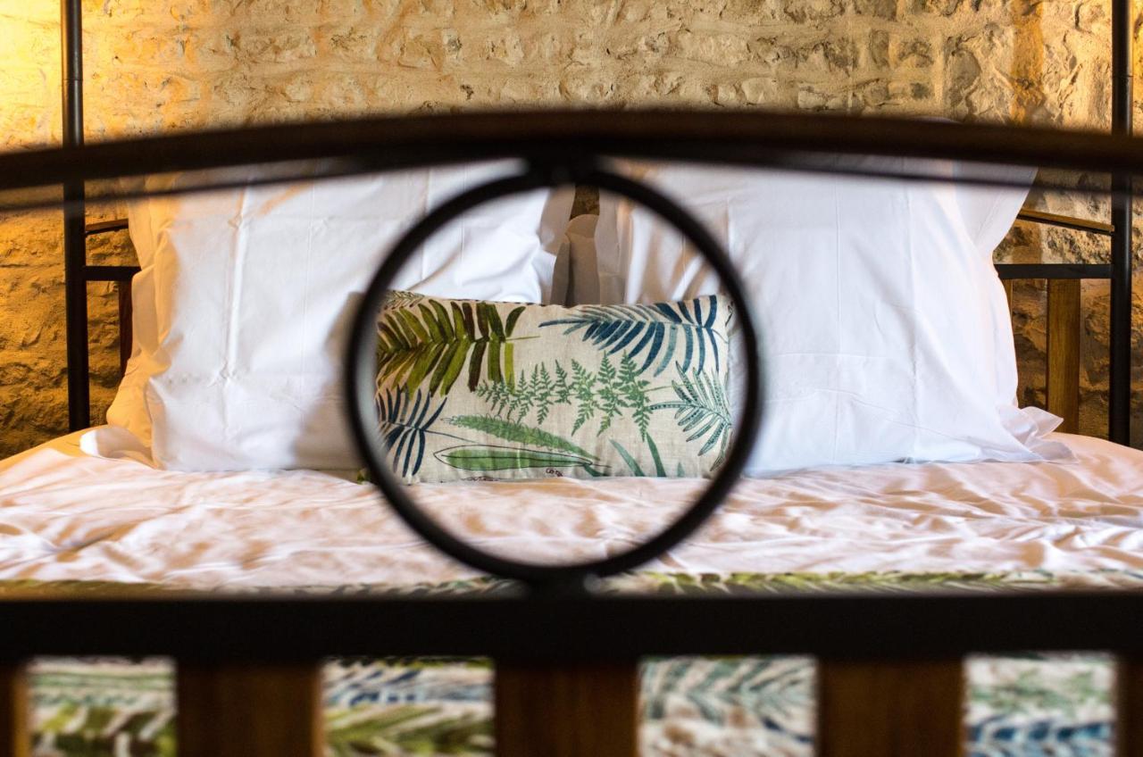 Logis Saint Leonard Bed & Breakfast Dompierre-sur-Mer Екстериор снимка