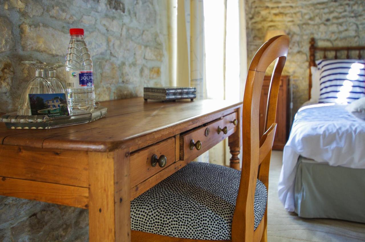 Logis Saint Leonard Bed & Breakfast Dompierre-sur-Mer Екстериор снимка