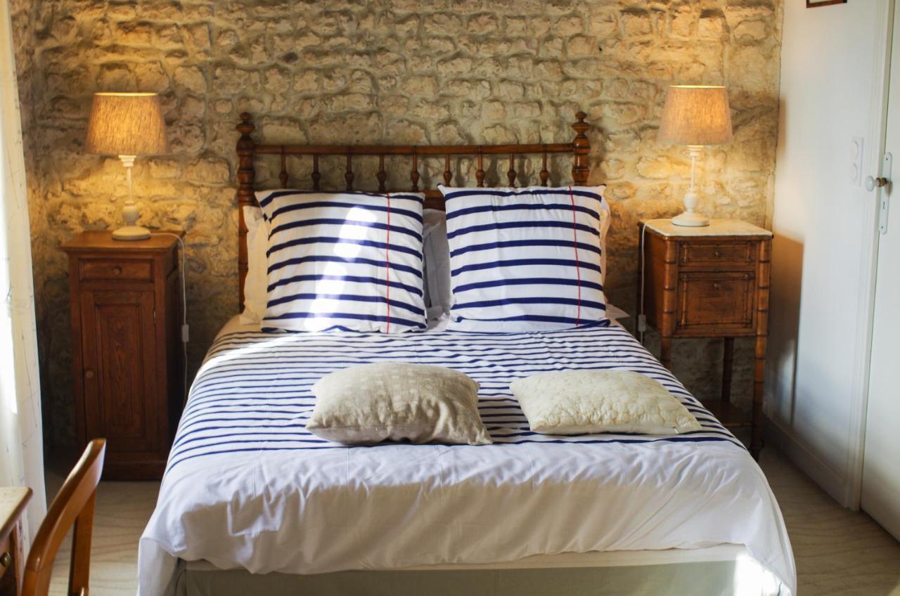 Logis Saint Leonard Bed & Breakfast Dompierre-sur-Mer Екстериор снимка