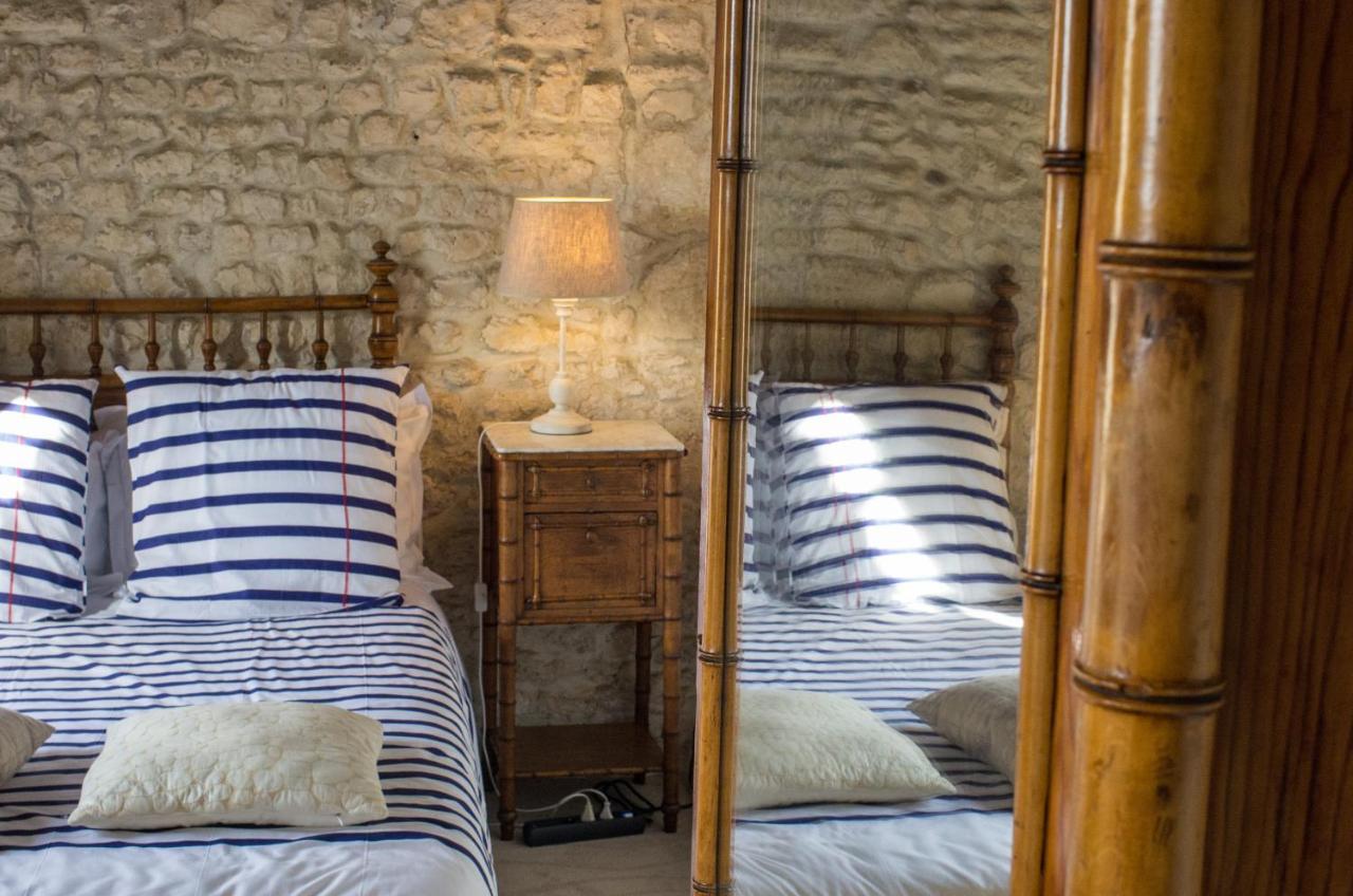Logis Saint Leonard Bed & Breakfast Dompierre-sur-Mer Екстериор снимка