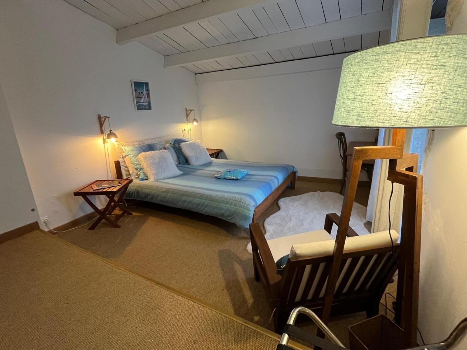 Logis Saint Leonard Bed & Breakfast Dompierre-sur-Mer Екстериор снимка